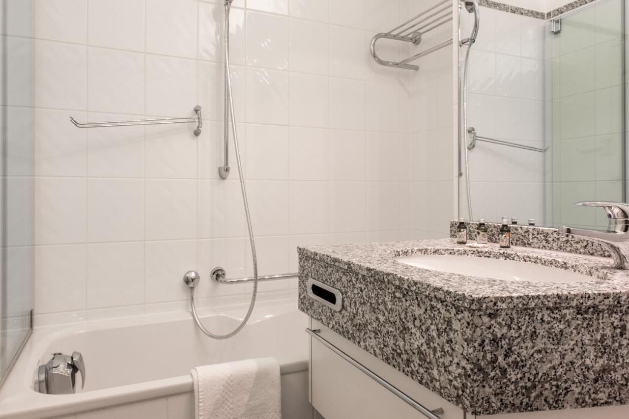Apartment Alpenrose 2.5 Mit Mitbenutzung Spa & Wellness - Griwa Rent Ag Beatenberg Bagian luar foto